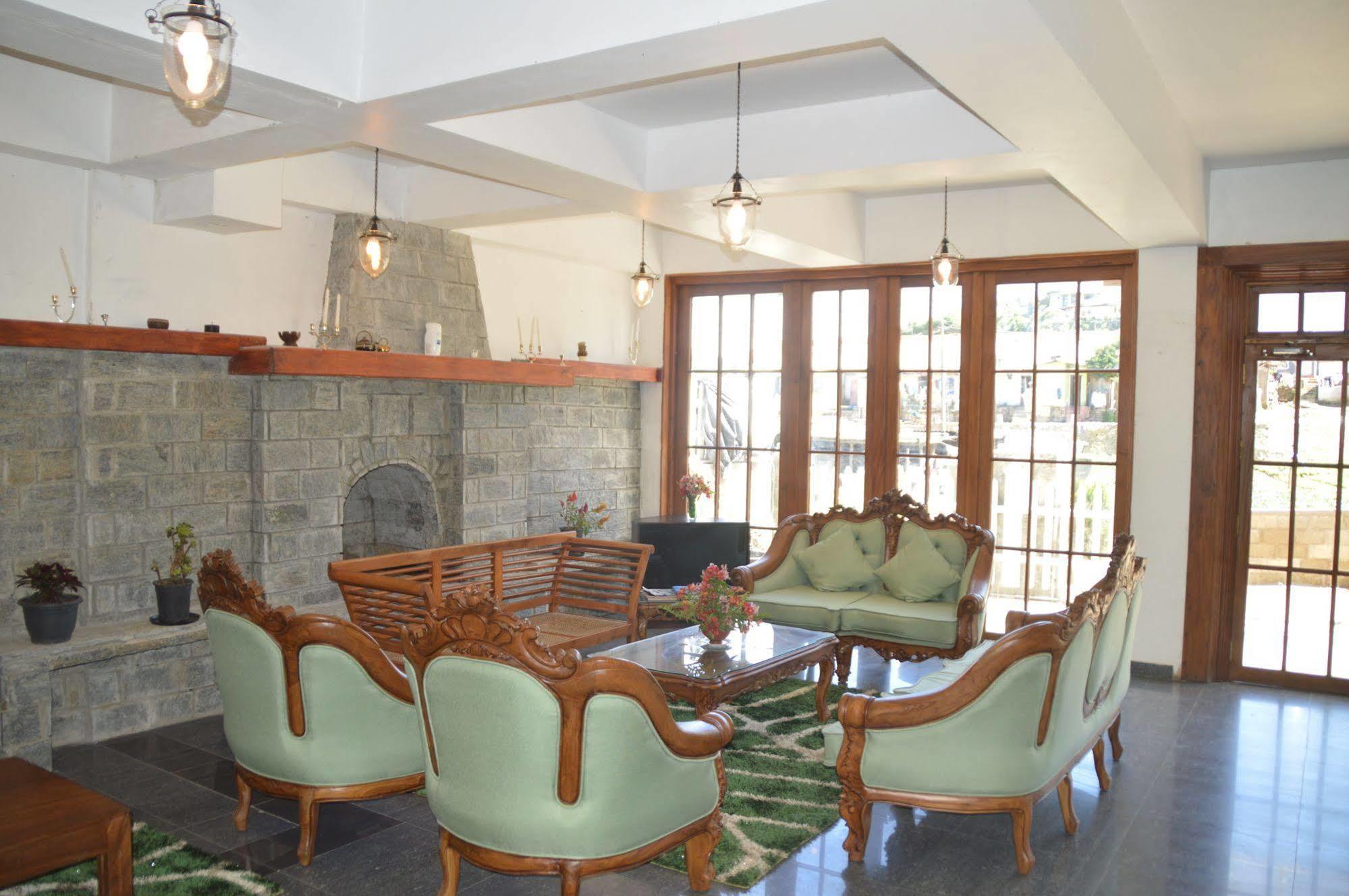 Royal Hills Nuwara Eliya Hotel ภายนอก รูปภาพ