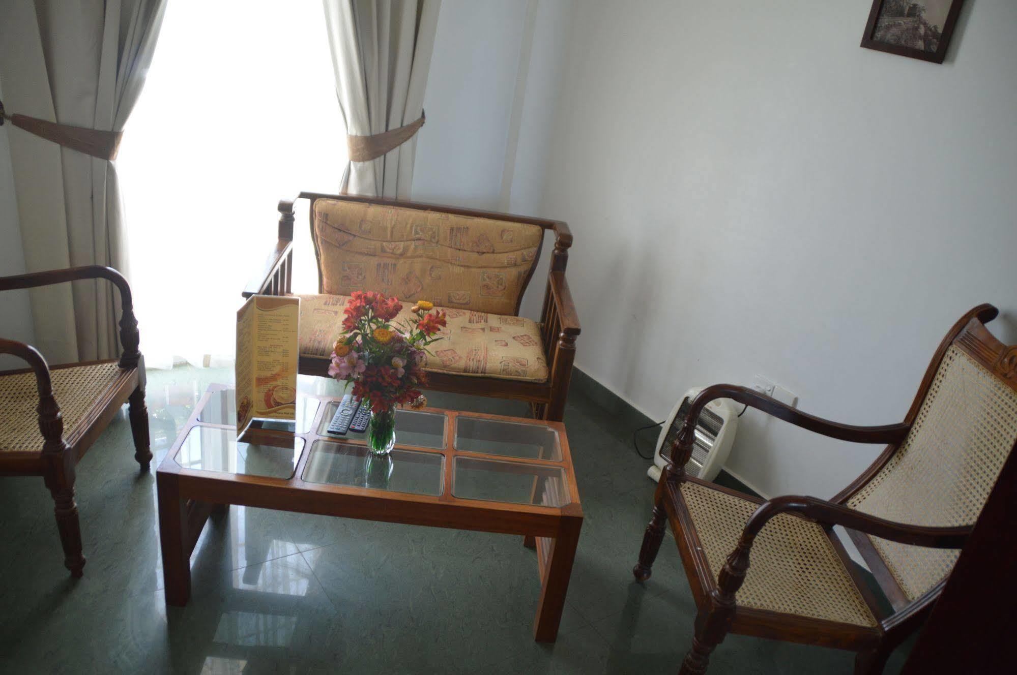Royal Hills Nuwara Eliya Hotel ภายนอก รูปภาพ