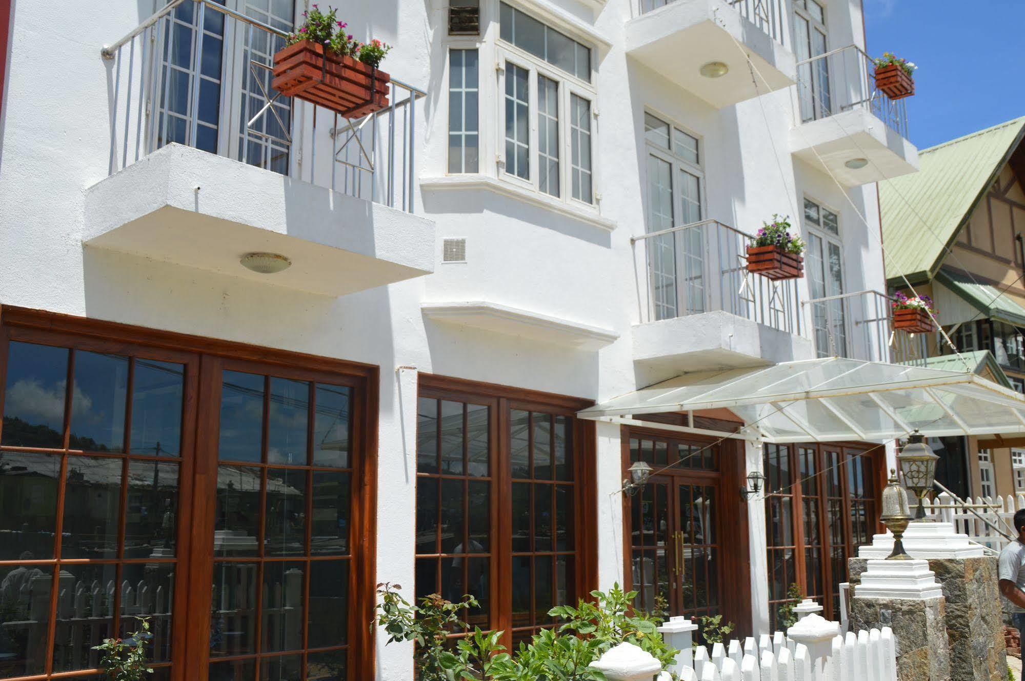 Royal Hills Nuwara Eliya Hotel ภายนอก รูปภาพ